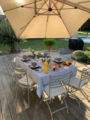 Bed and Breakfast Moulin Crozet Montceaux Екстер'єр фото